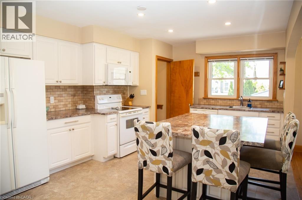 42 HAWTHORNE Avenue - Image 12