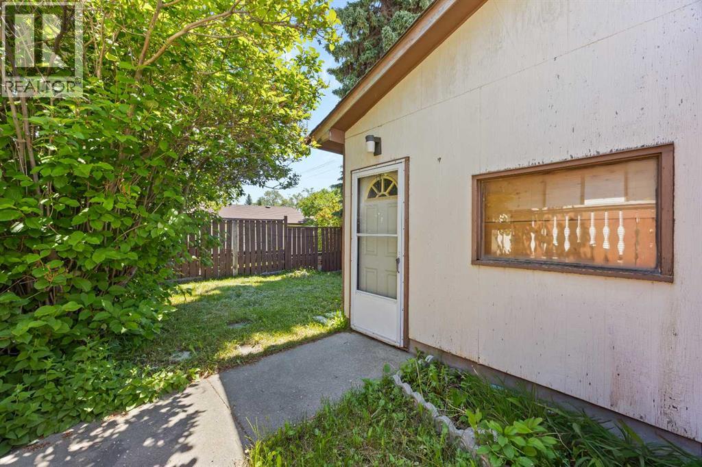 4739 Rundlewood Road Northeast - Photo 5