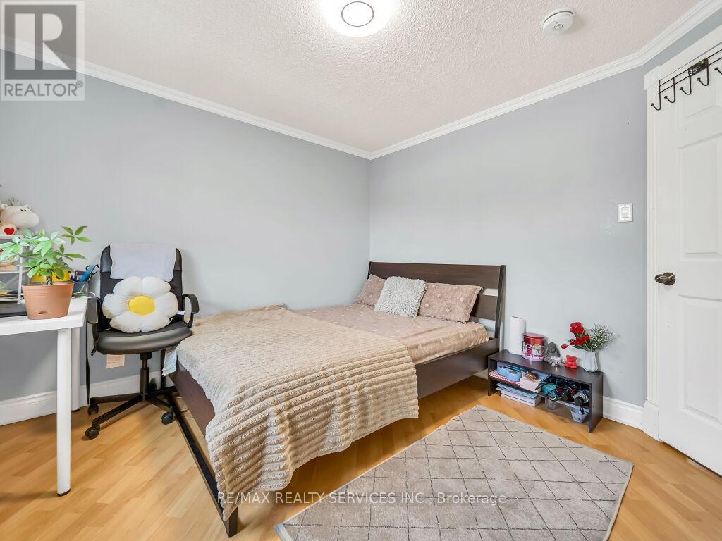 3079 BARTHOLOMEW CRESCENT - 25