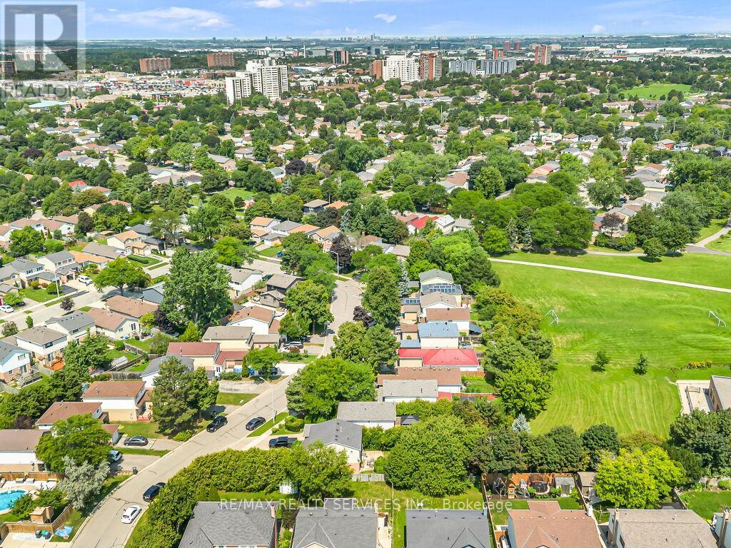 3079 BARTHOLOMEW CRESCENT - 42