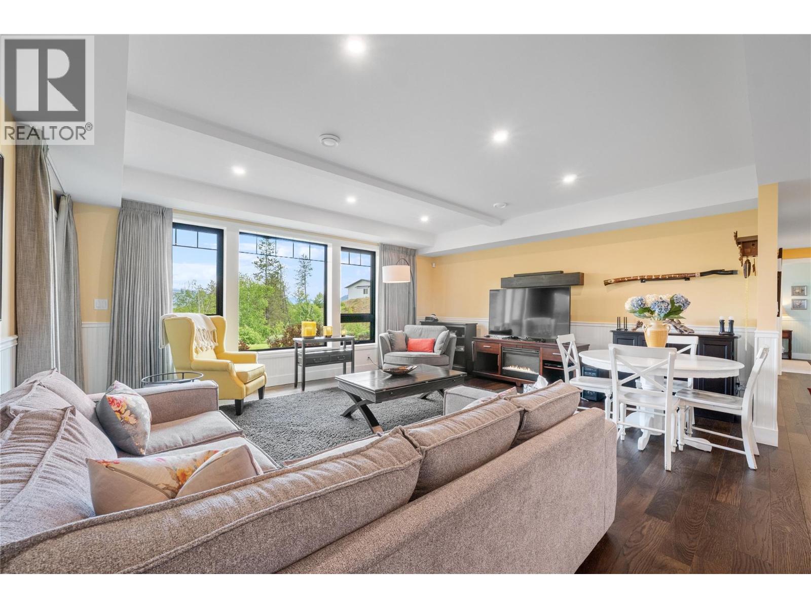 4680 56 Street NW - 52