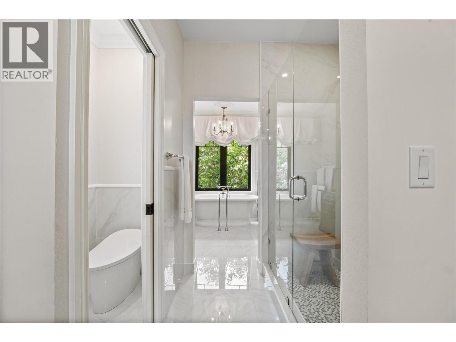 4680 56 Street NW - Image 41