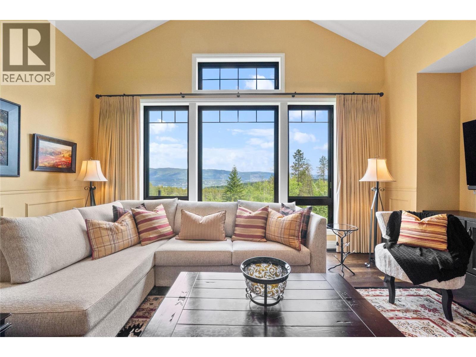 4680 56 Street NW - Image 12