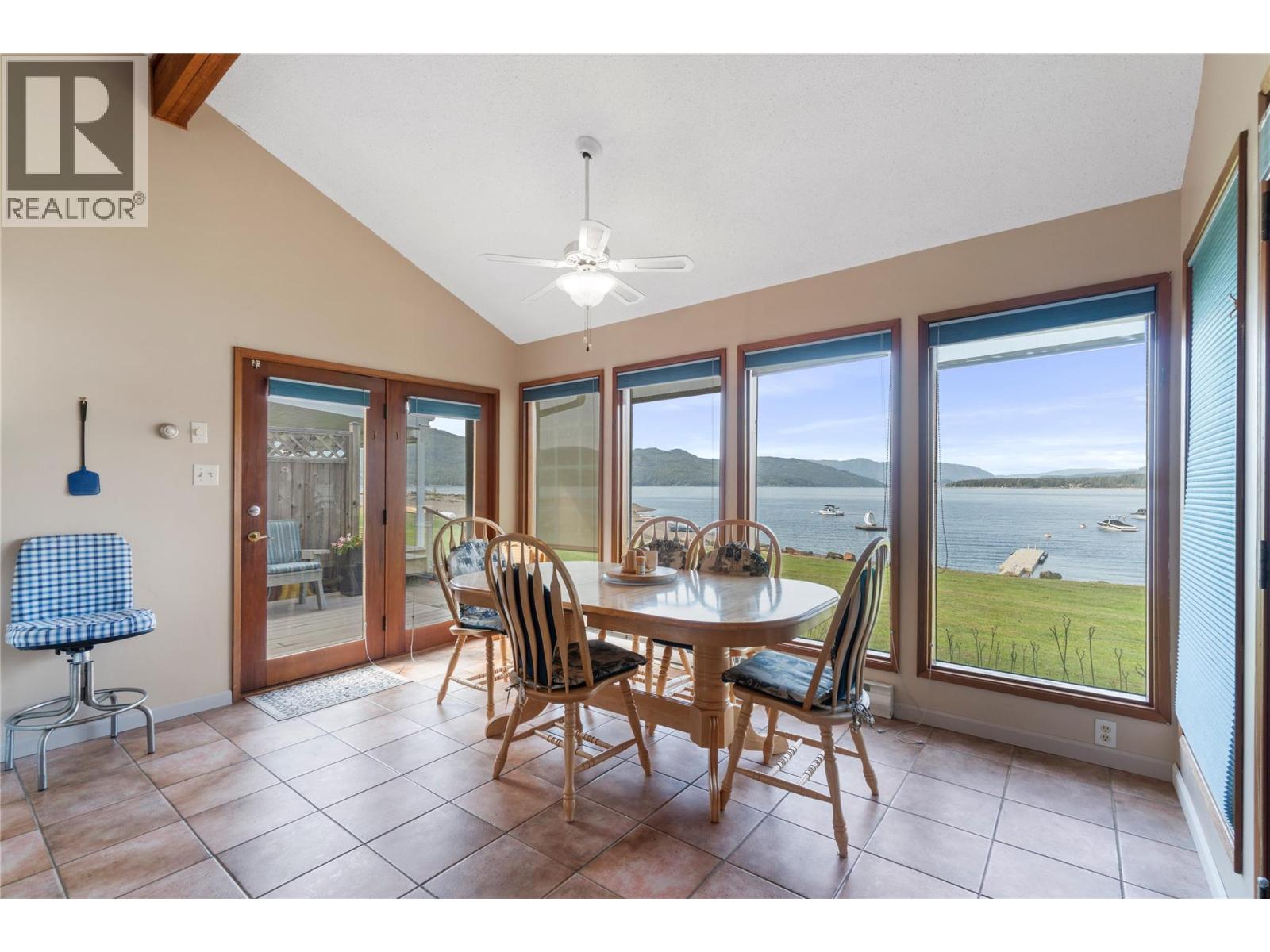 #4 6868 Squilax-Anglemont Road - 10