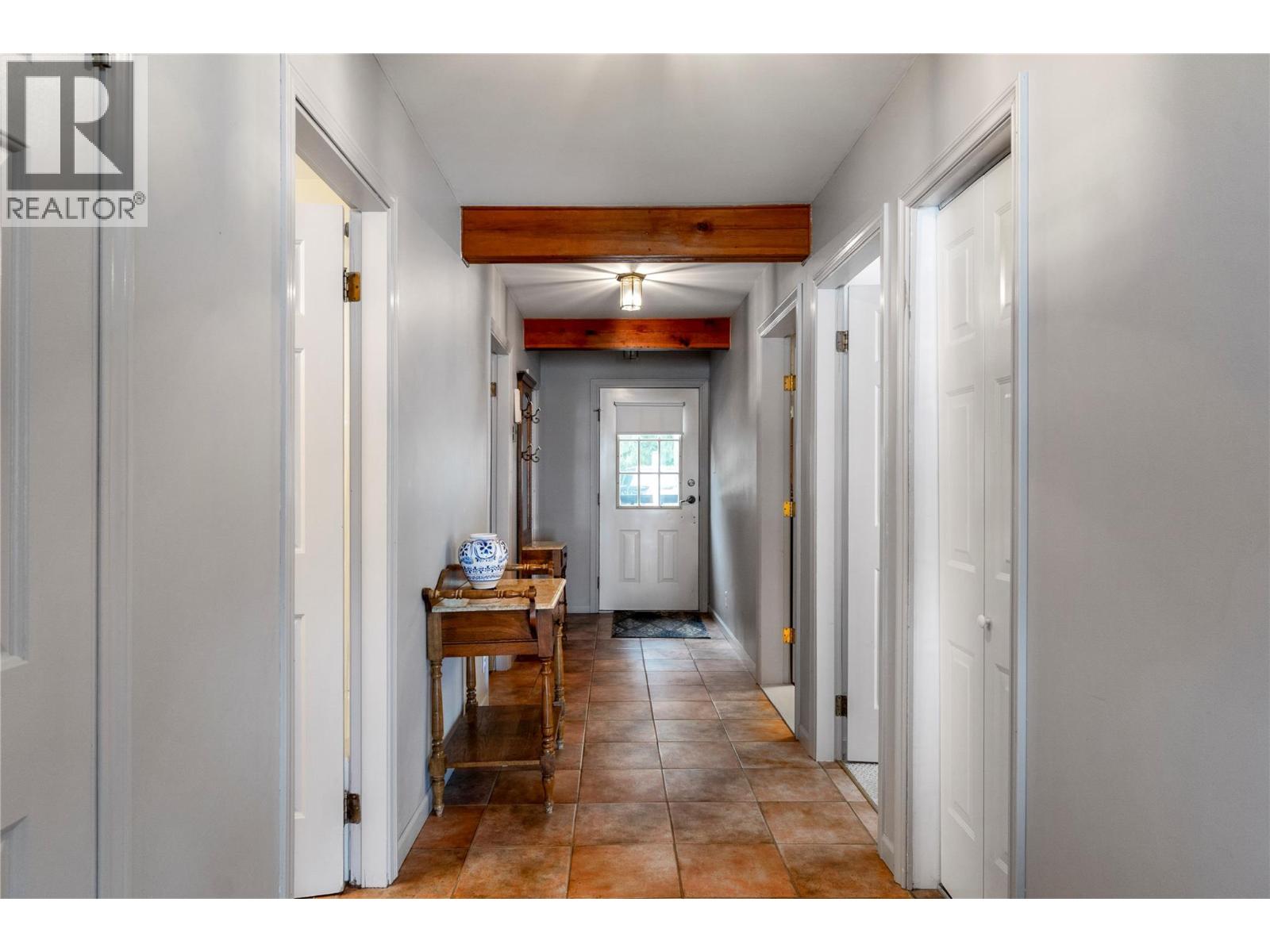 #4 6868 Squilax-Anglemont Road - 18