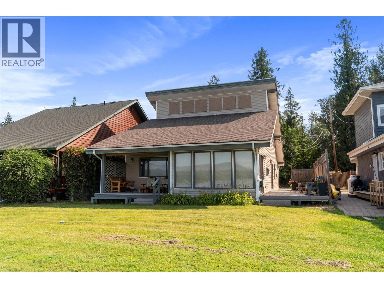 #4 6868 Squilax-Anglemont Road - 31