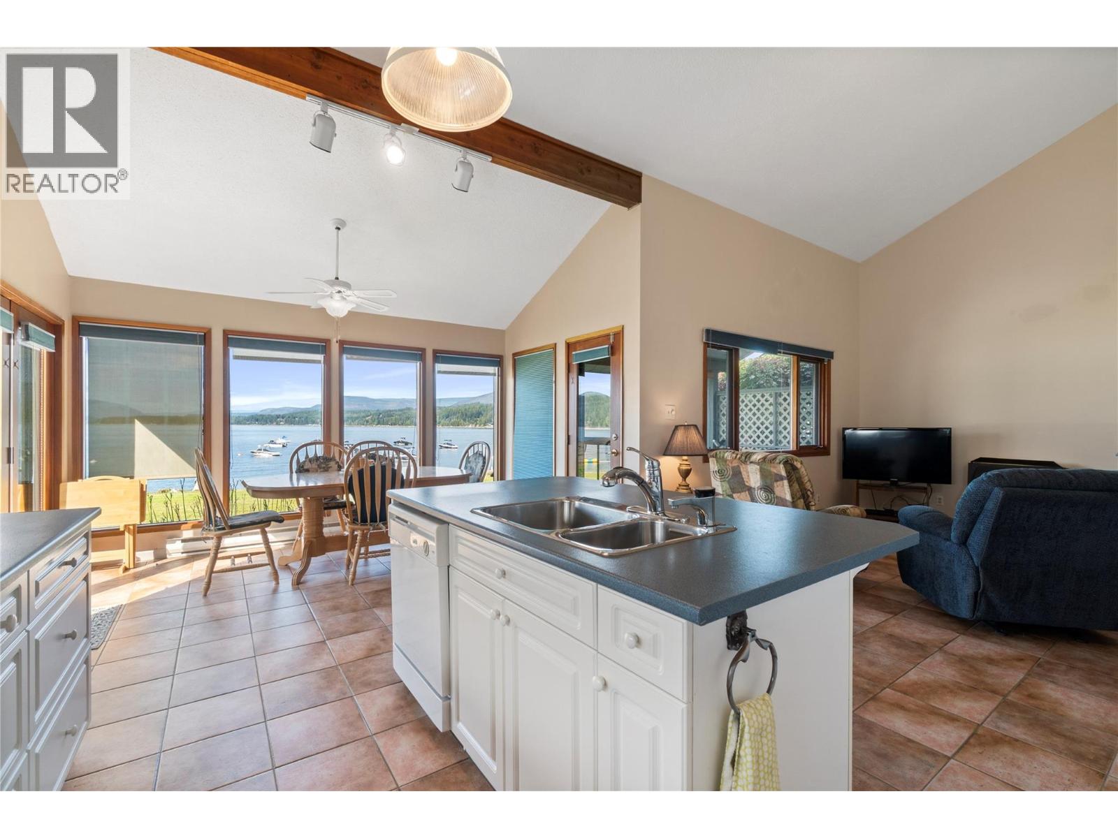 #4 6868 Squilax-Anglemont Road - 8