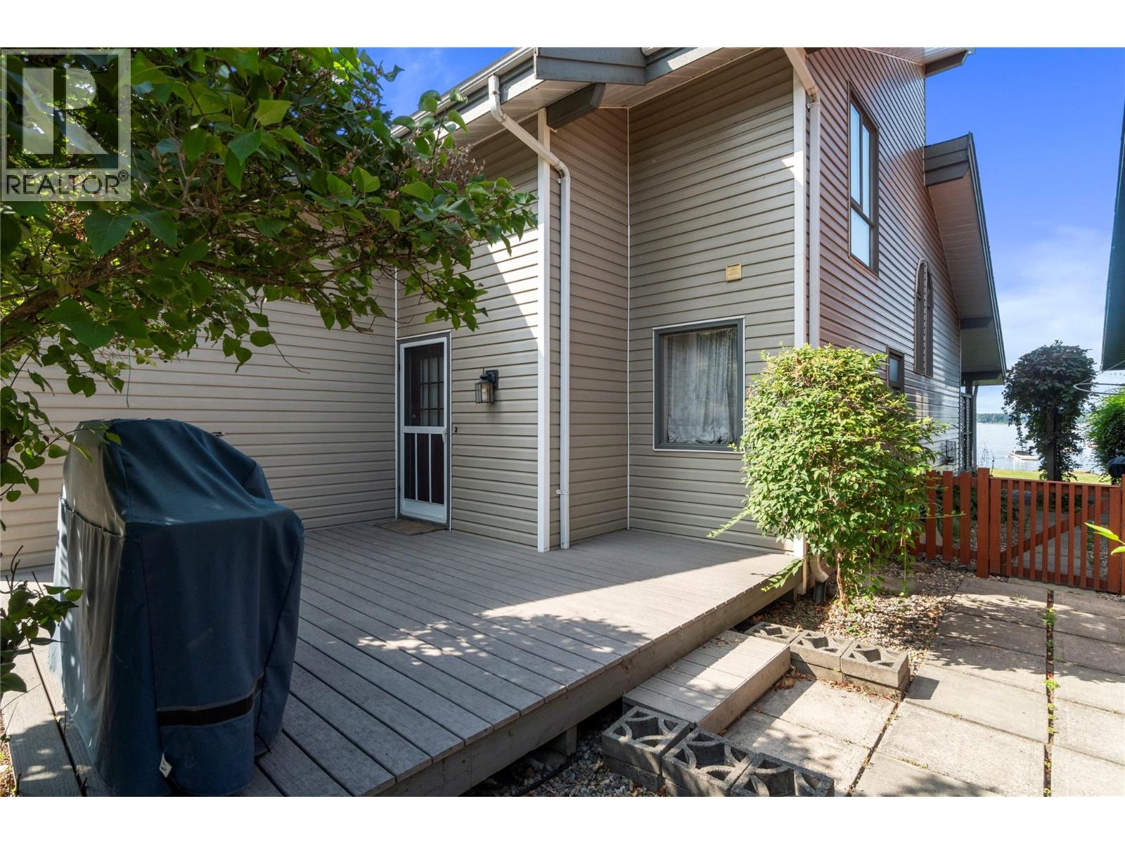 #4 6868 Squilax-Anglemont Road - 37
