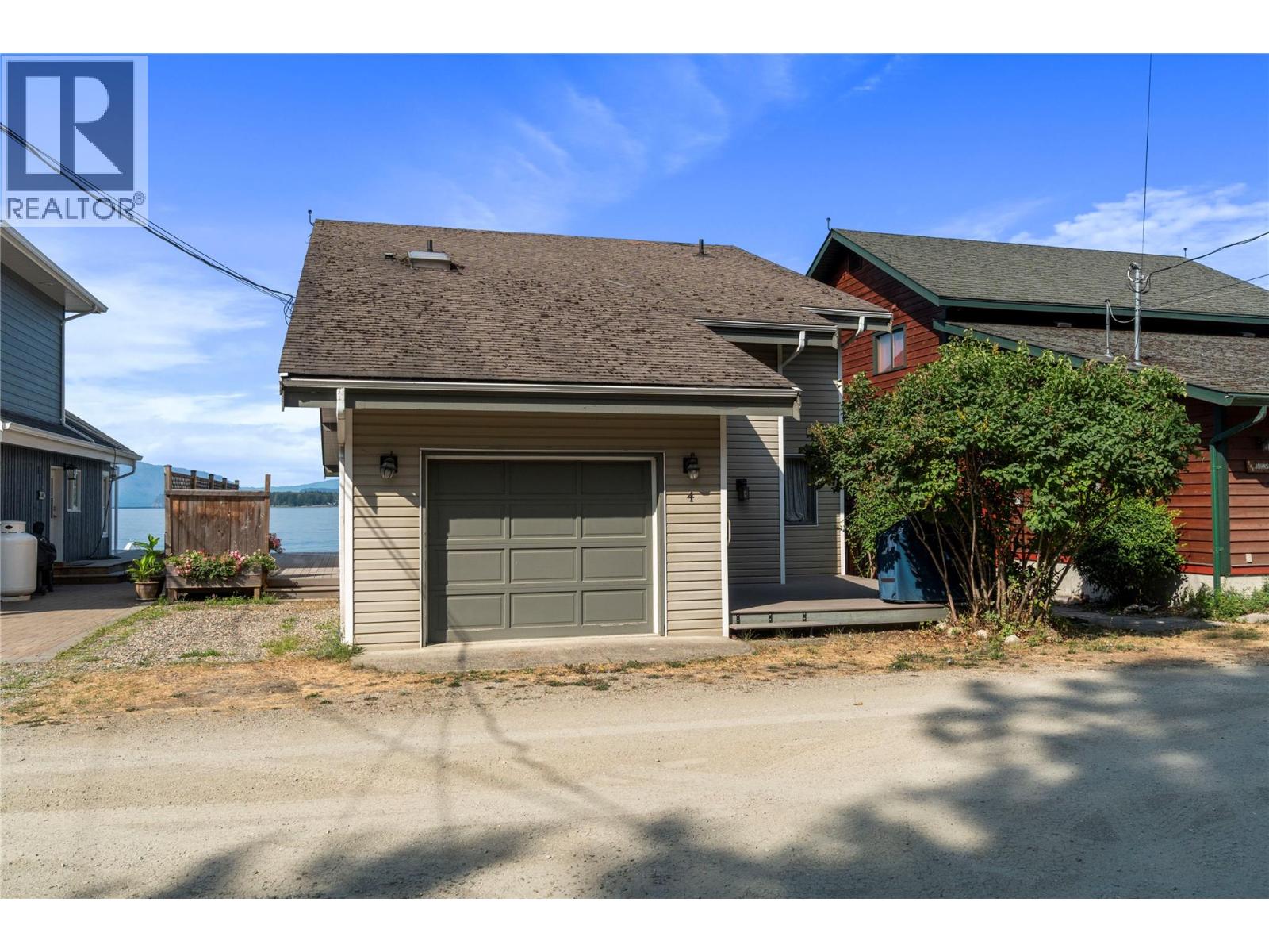 #4 6868 Squilax-Anglemont Road - 39