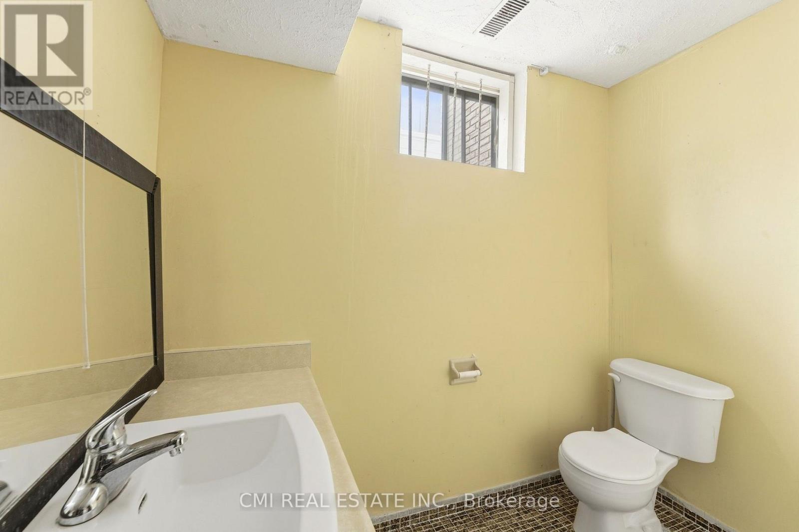 185 LAVINA CRESCENT - Image 34