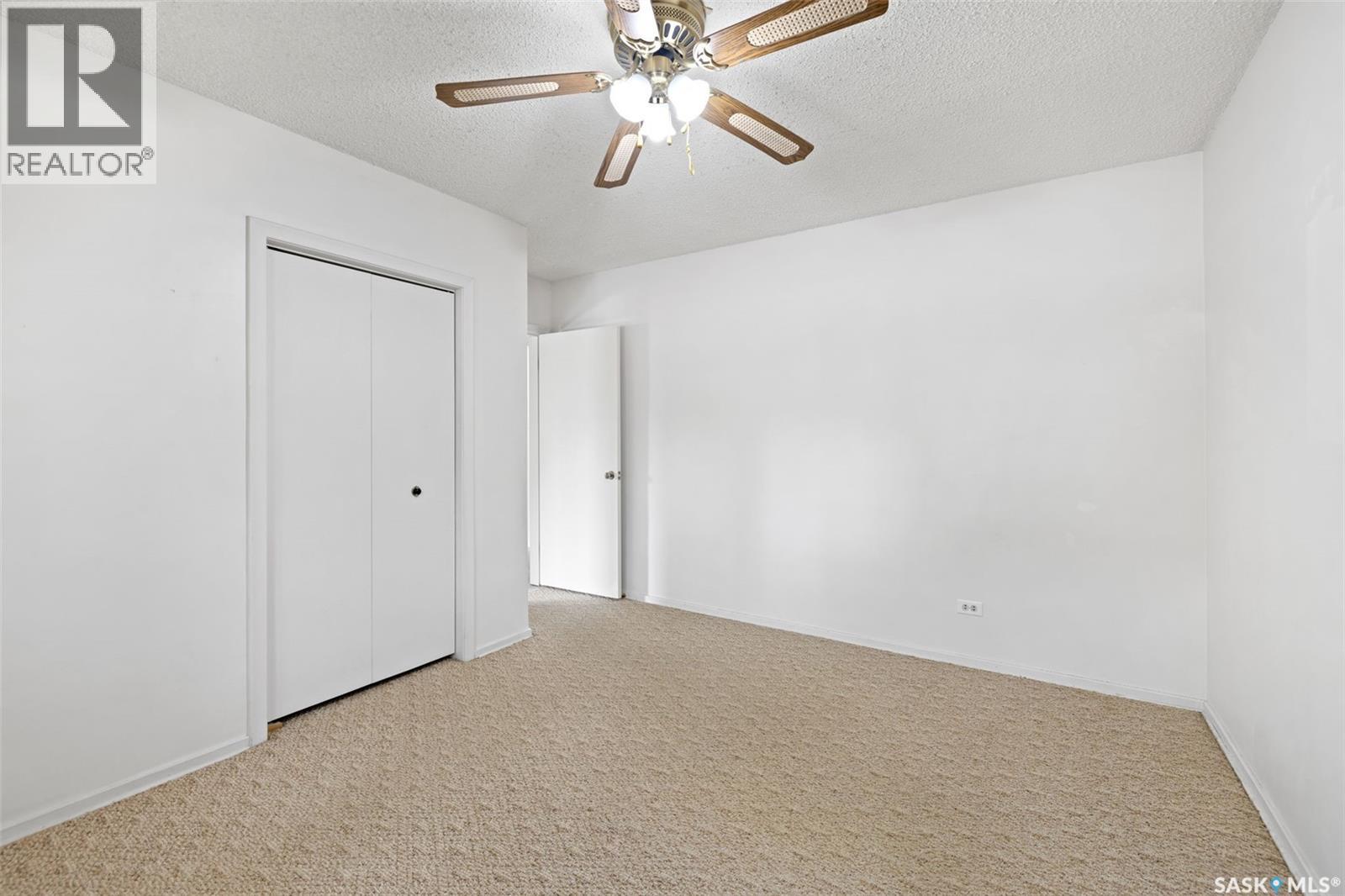 616 Broadway AVENUE E - 12