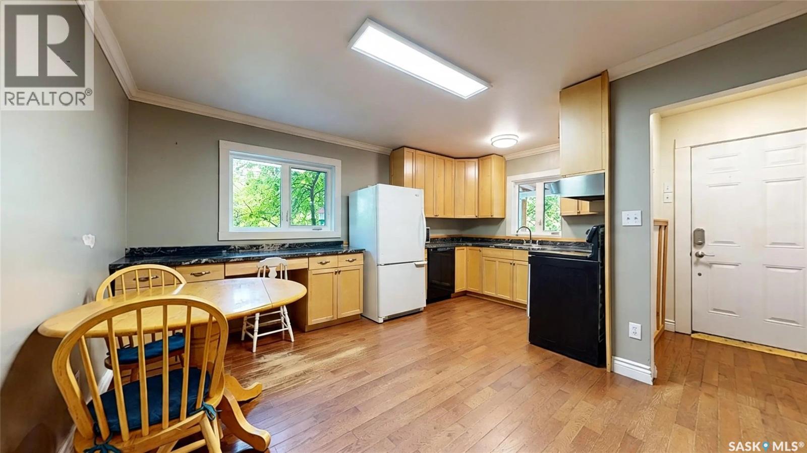 102-104 Marsh STREET - 2