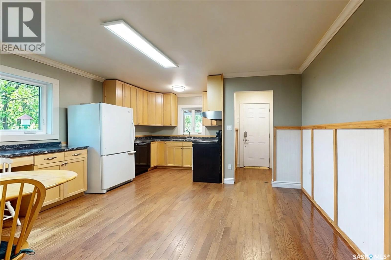 102-104 Marsh STREET - Image 3