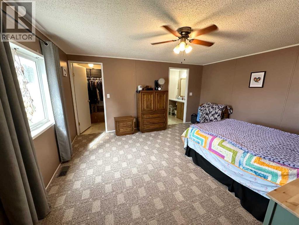 5242 46 Street - Photo 9