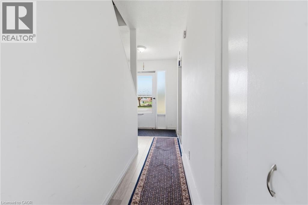 126 DINISON Crescent - Image 10