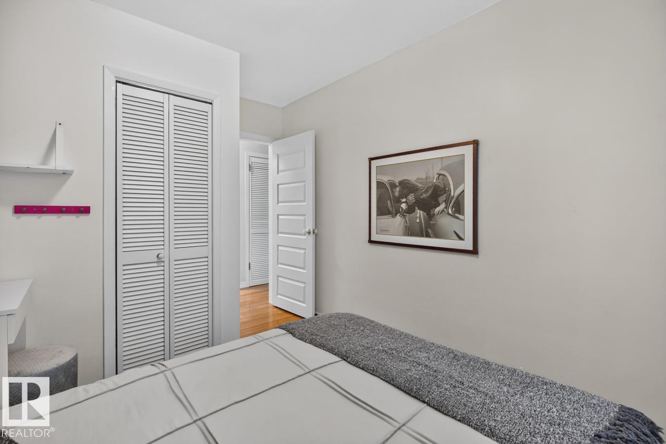 7724 97 Avenue NW - Photo 21