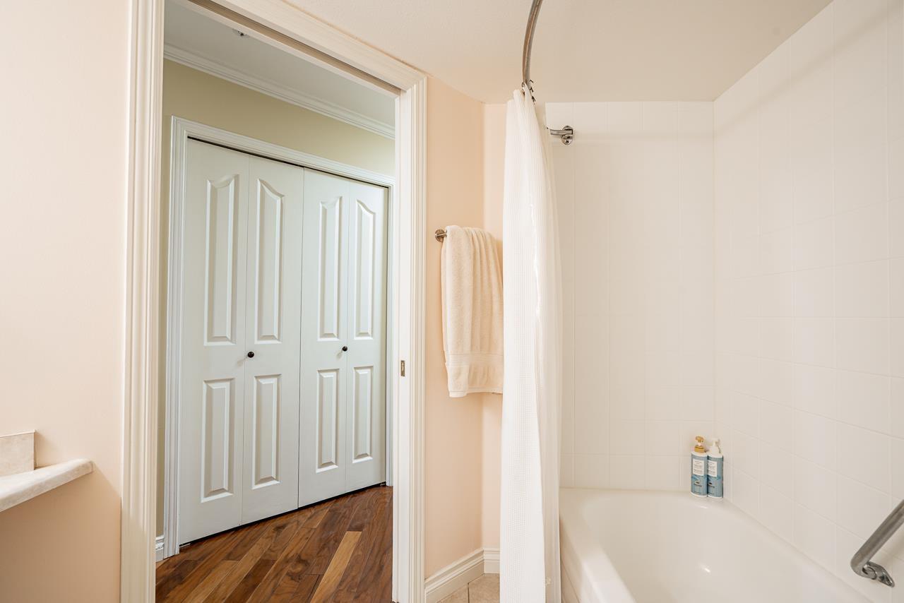 Photo of 109 2626 COUNTESS STREET 22