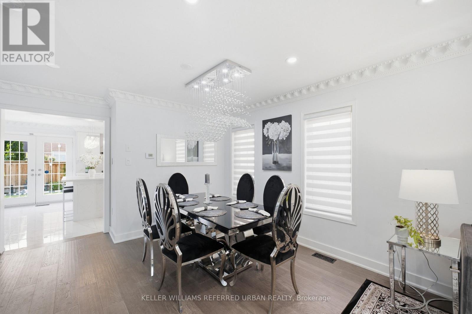 24 BRADBURY CRESCENT - 15