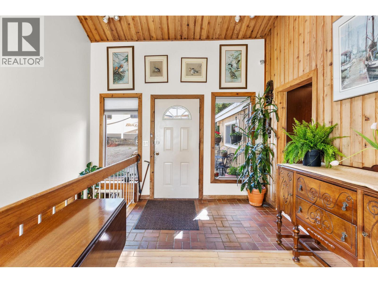 14924 Middle Bench Road, Lake Country
