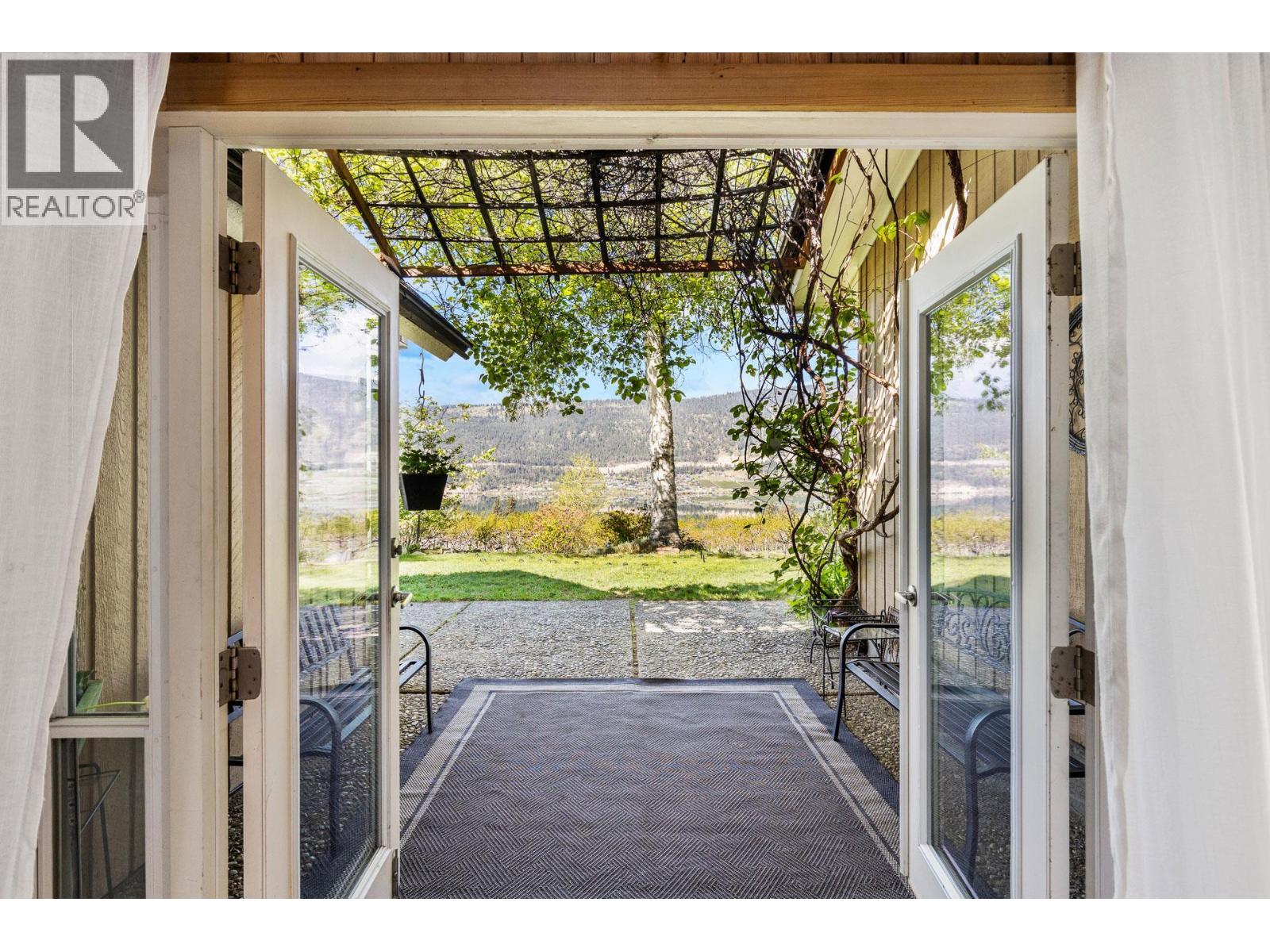 14924 Middle Bench Road, Lake Country