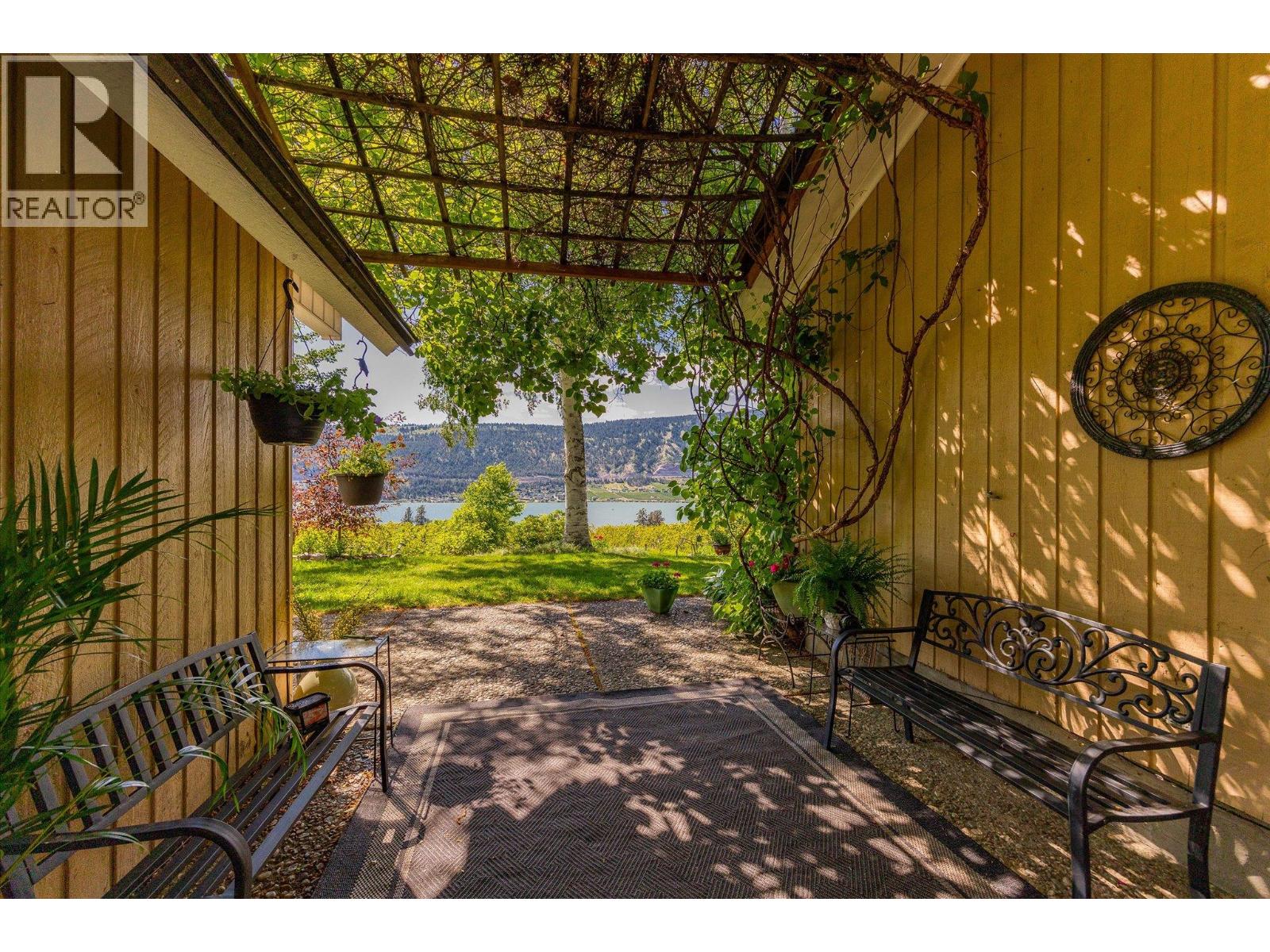 14924 Middle Bench Road, Lake Country