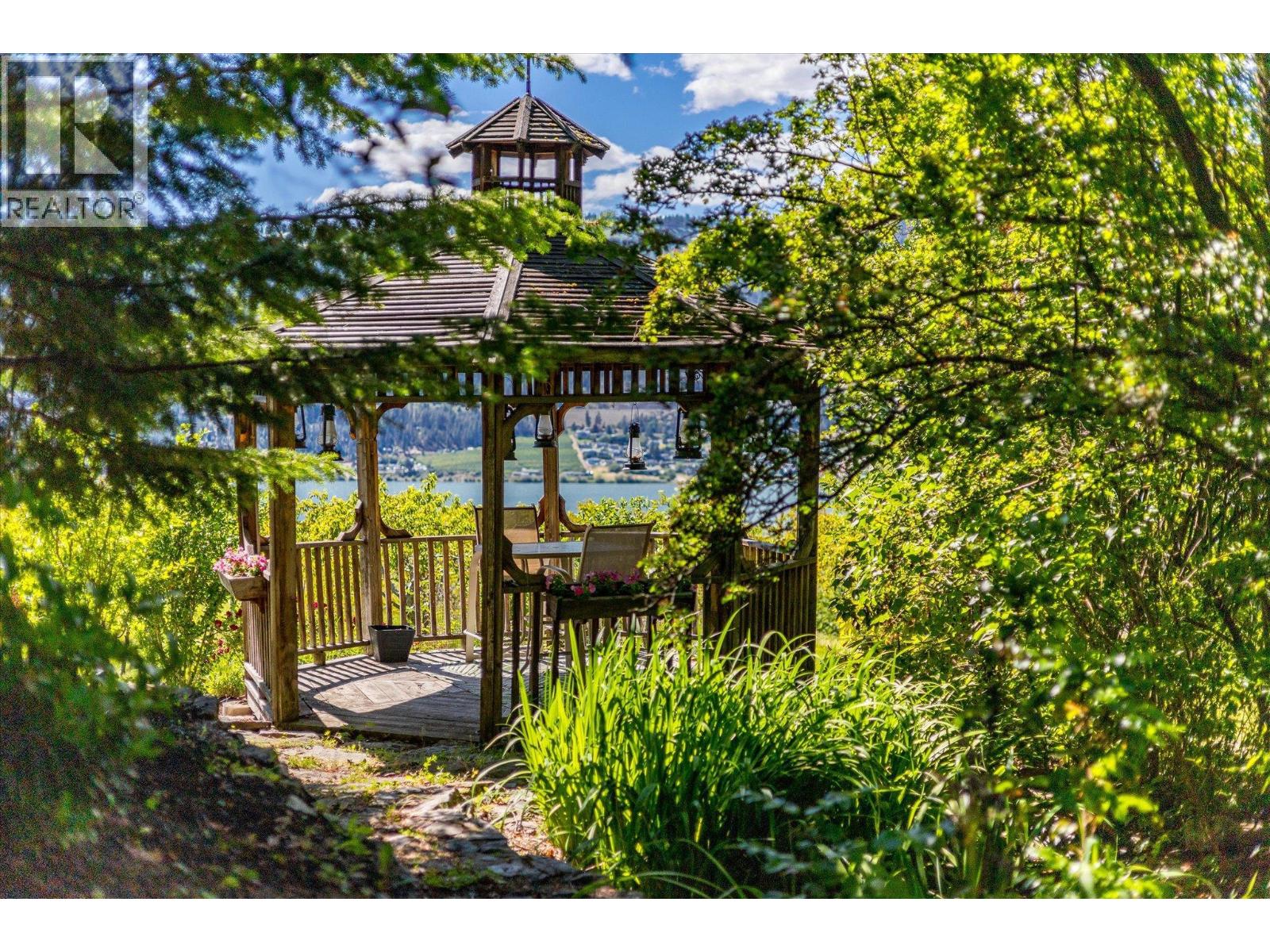 14924 Middle Bench Road, Lake Country