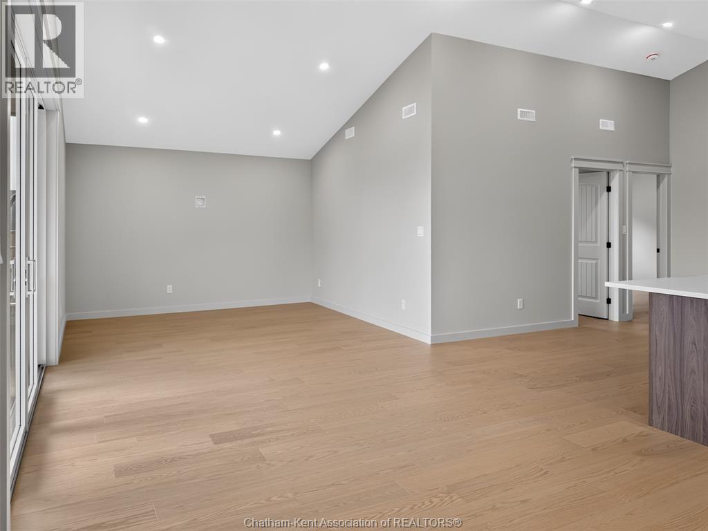 20 Champlain COURT - Image 12