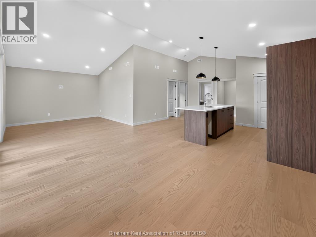 20 Champlain COURT - Image 13