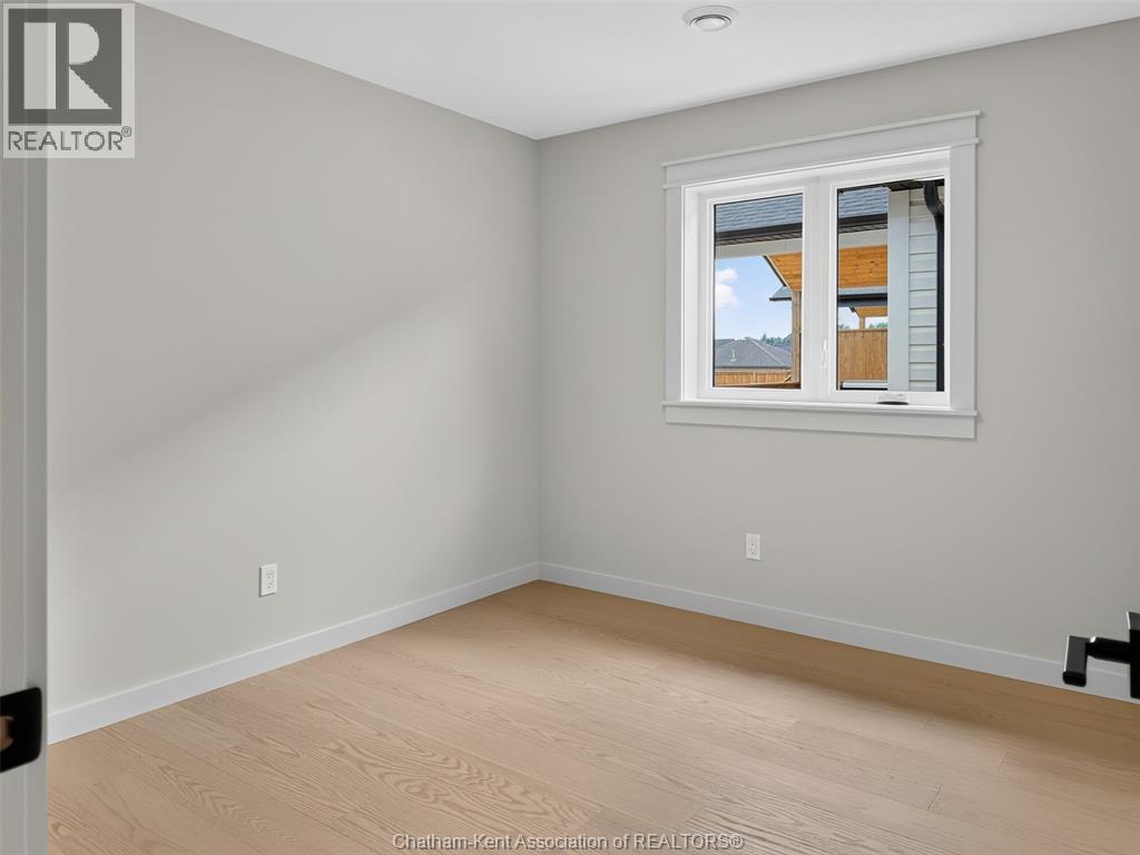 20 Champlain COURT - Image 18