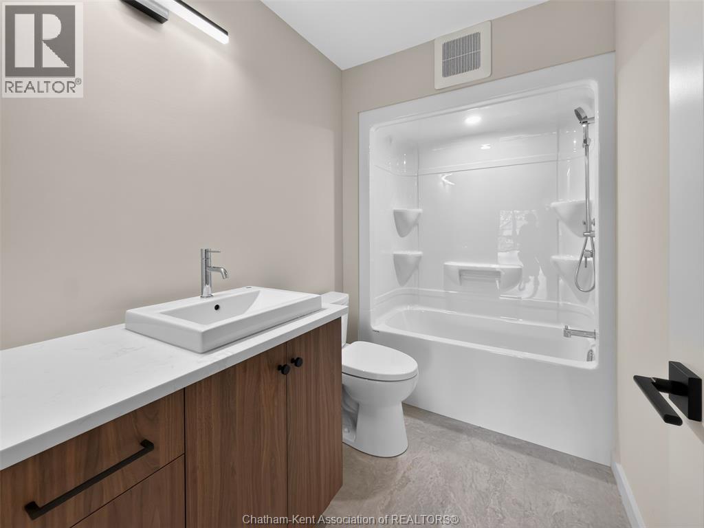 20 Champlain COURT - 21
