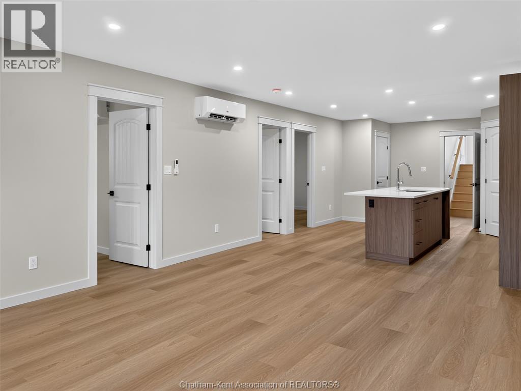 20 Champlain COURT - Image 29