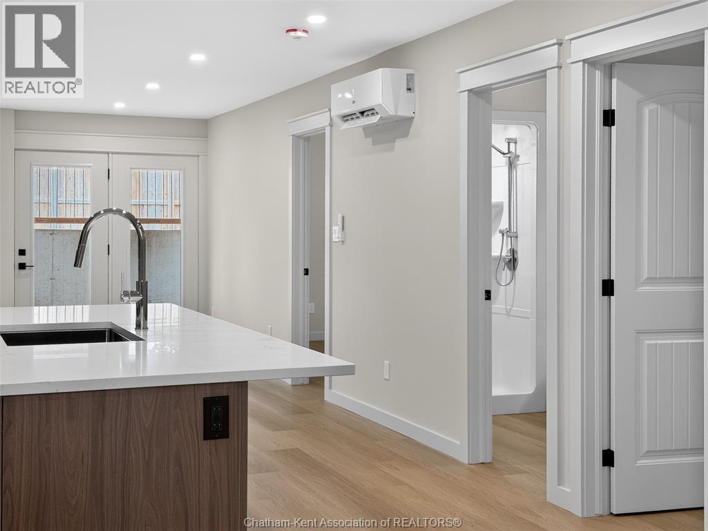 20 Champlain COURT - Image 33