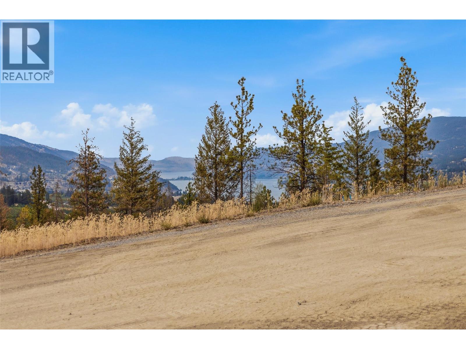 10388 Beacon Hill Drive, Lake Country