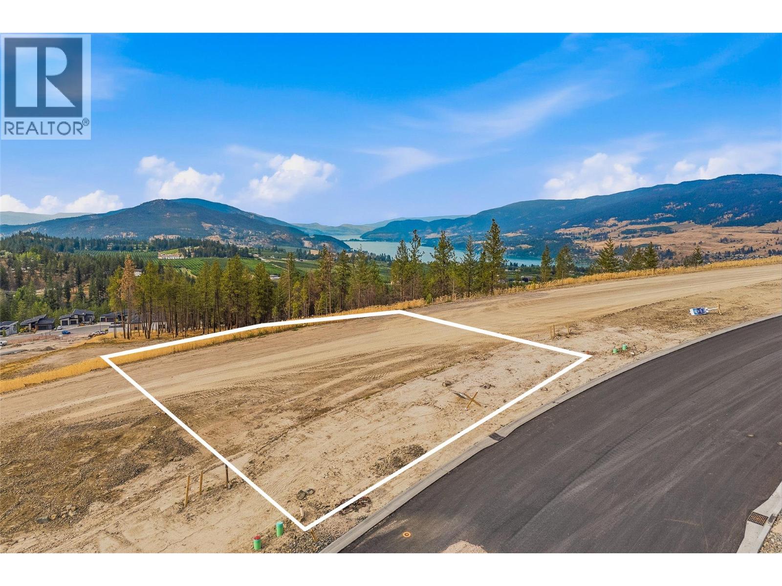 10388 Beacon Hill Drive, Lake Country