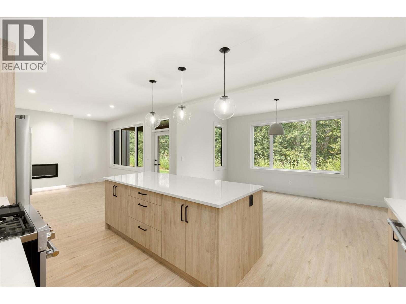 908 Bull Crescent - 13