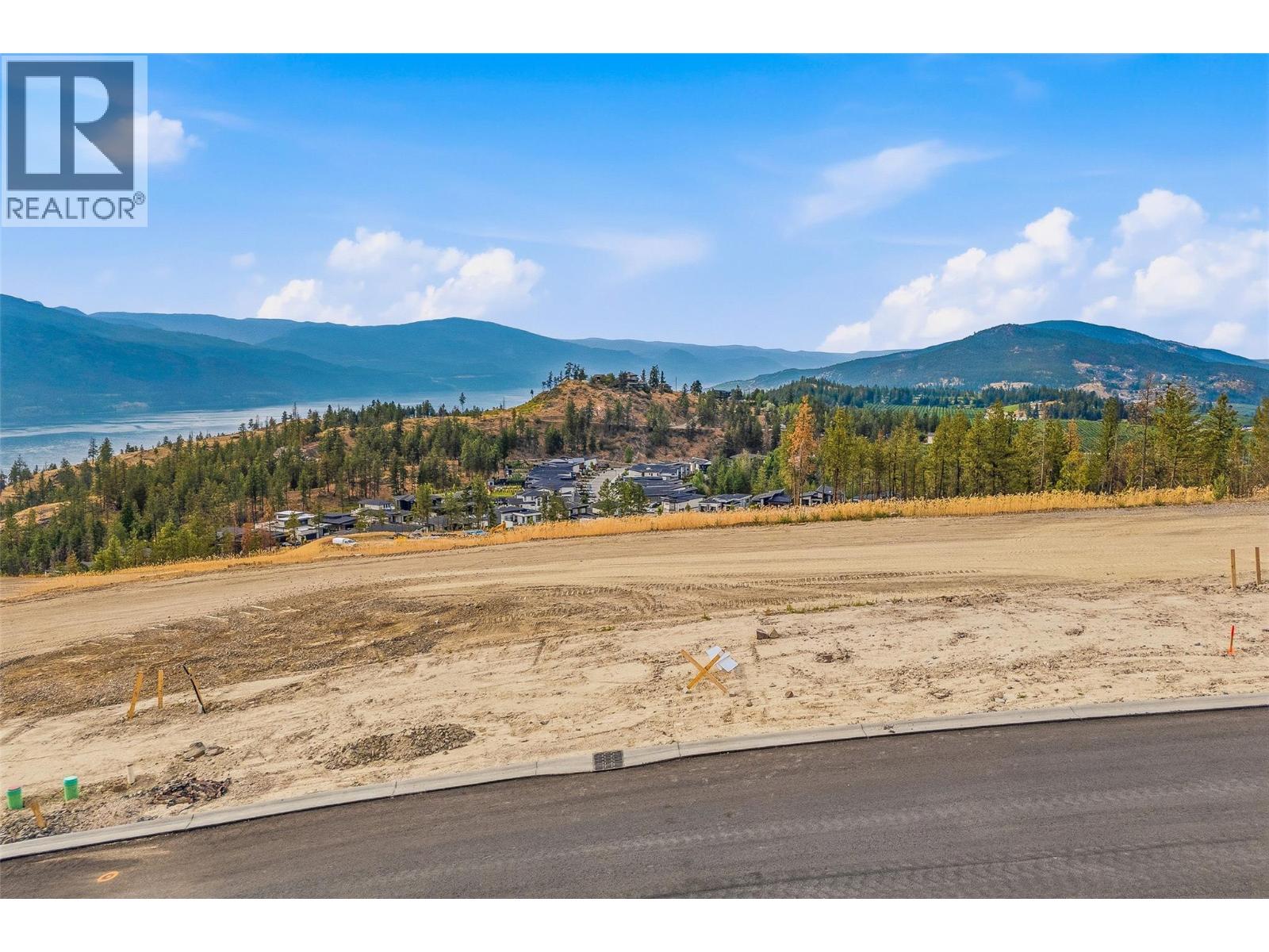 10388 Beacon Hill Drive, Lake Country