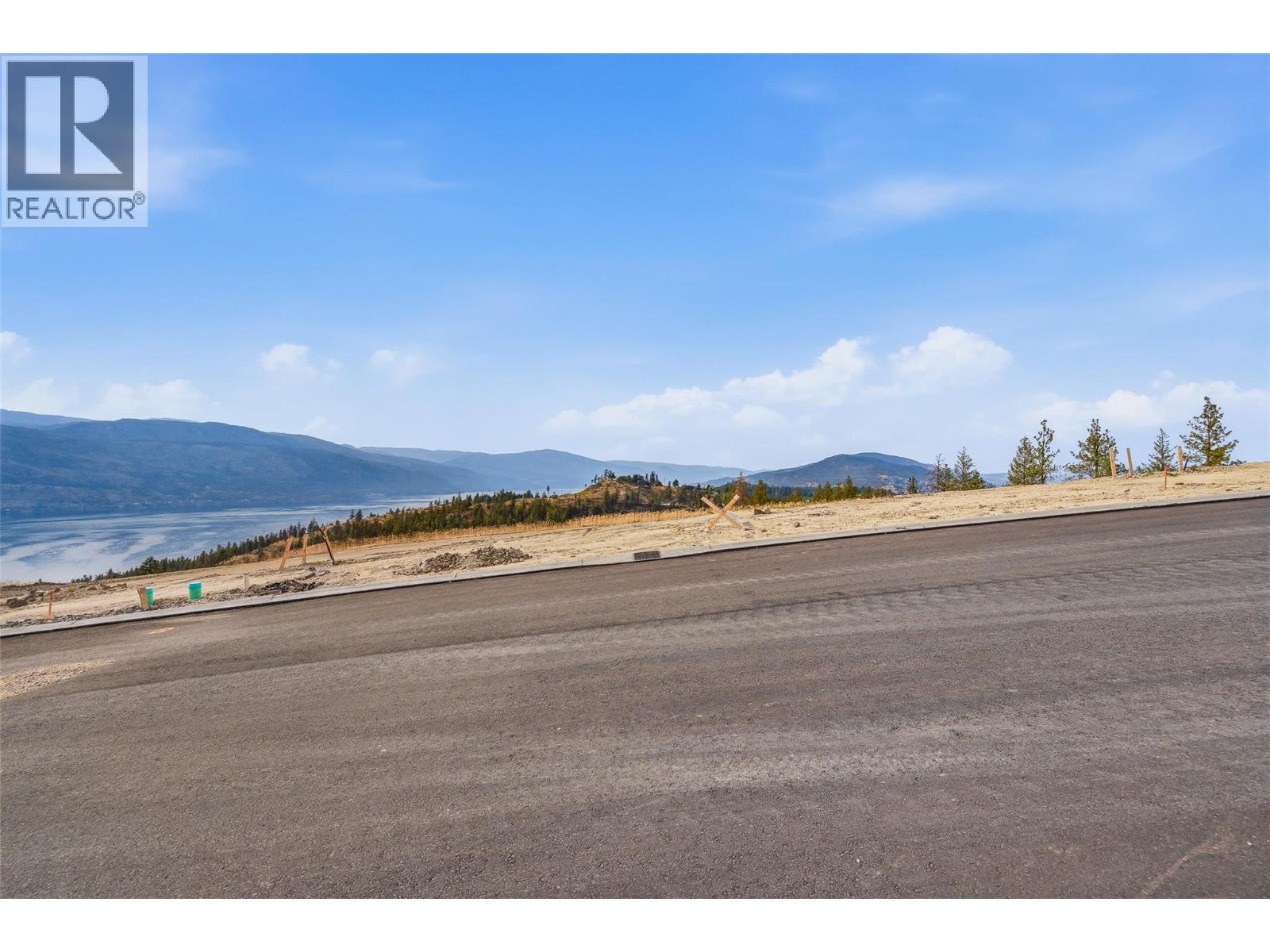 10388 Beacon Hill Drive, Lake Country