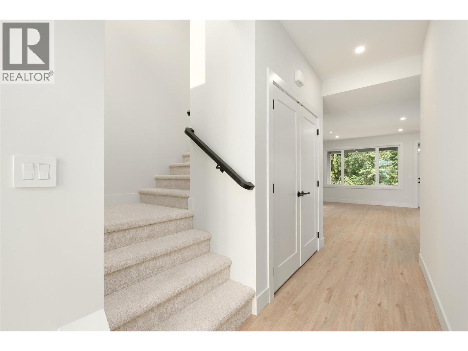 908 Bull Crescent - 17