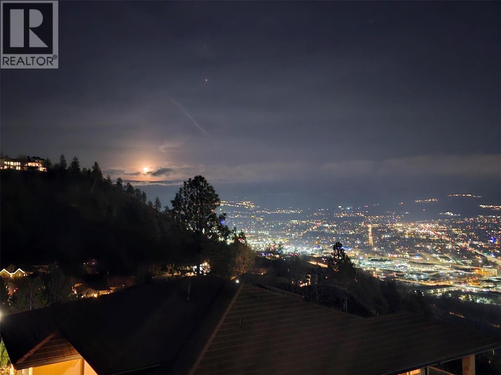 3 2213 Waddington Court, Kelowna