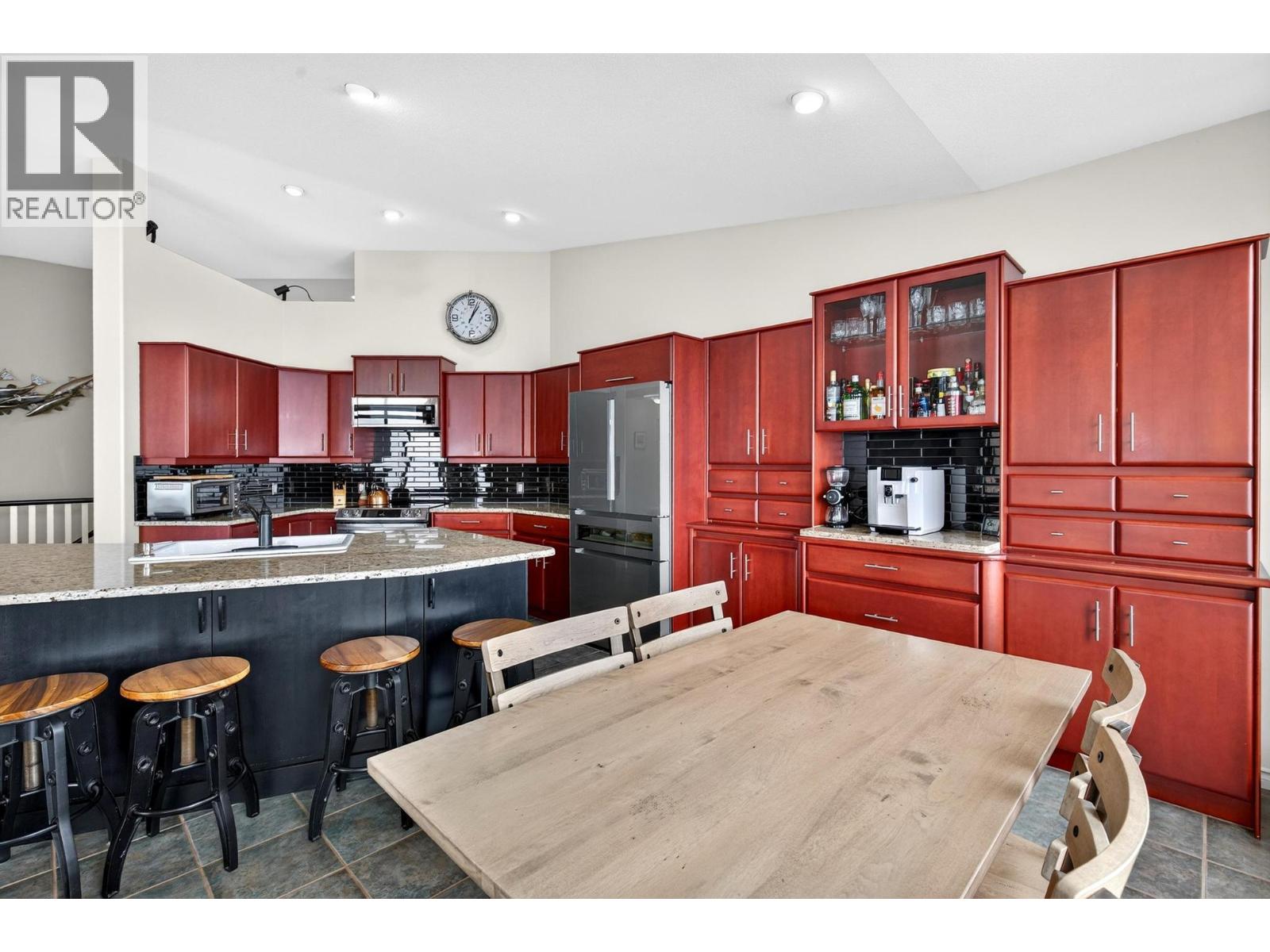 3 2213 Waddington Court, Kelowna