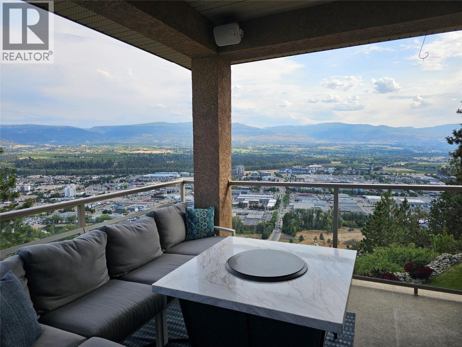 3 2213 Waddington Court, Kelowna