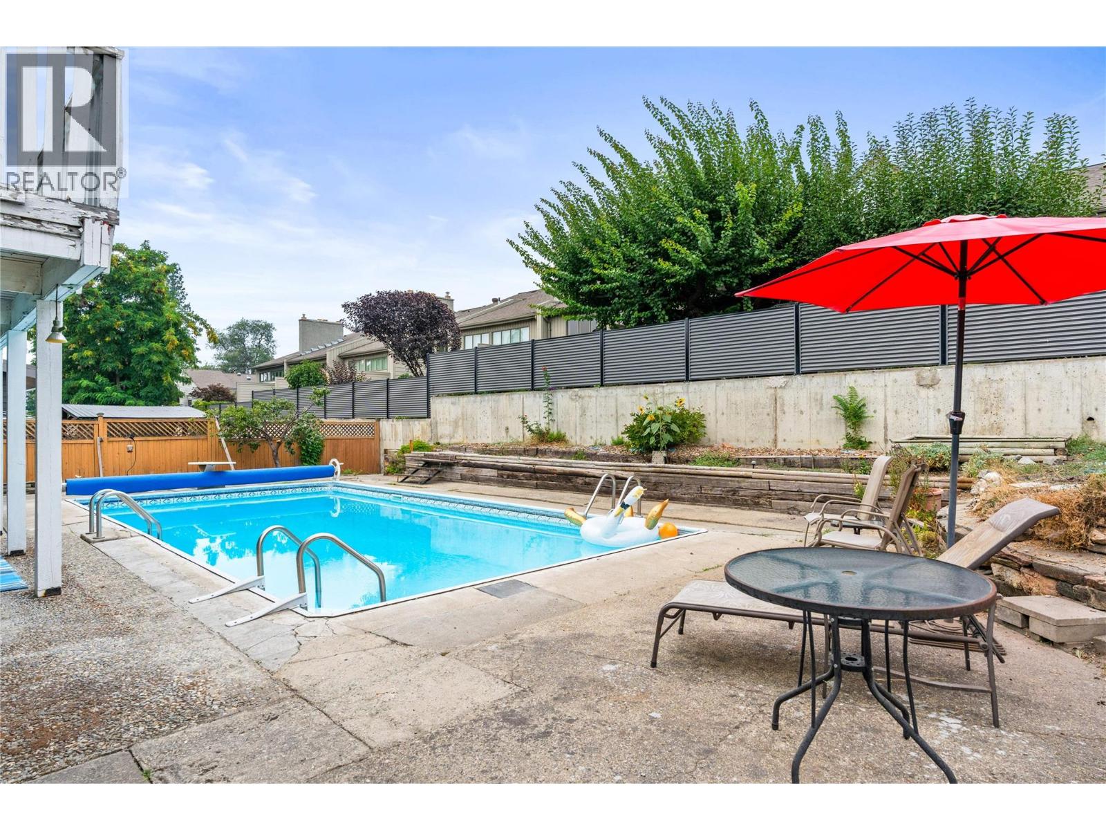 2203 23 Avenue - 15