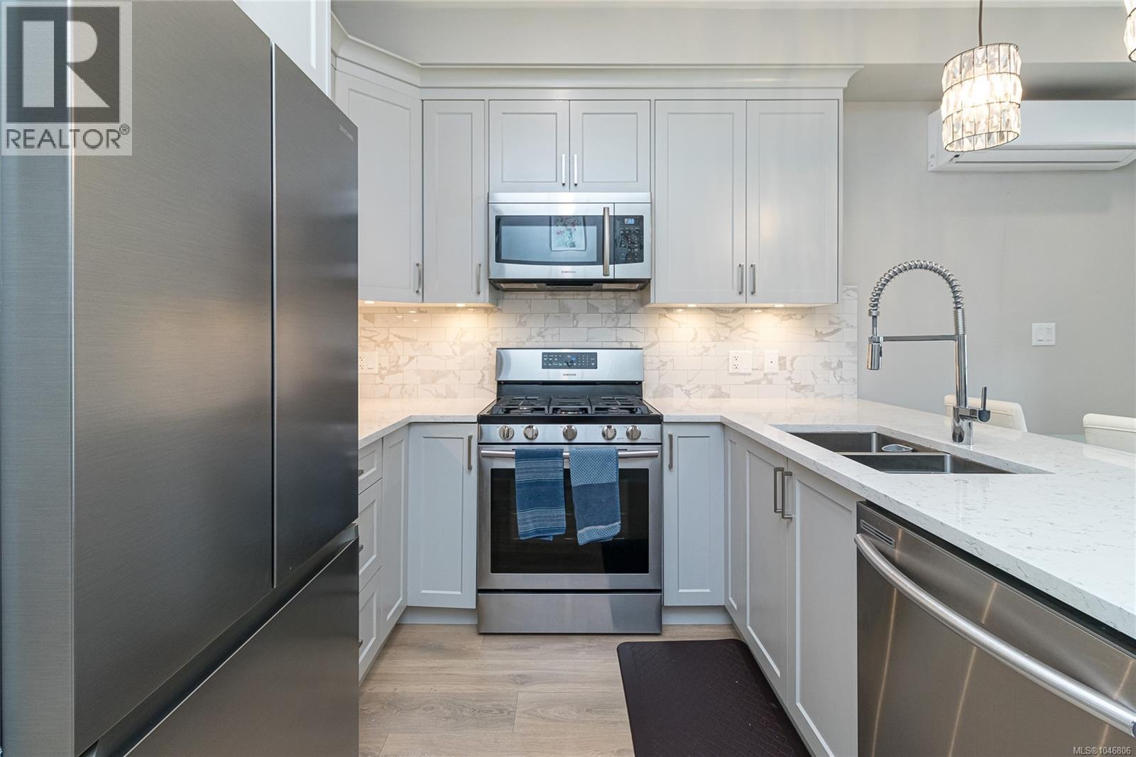 1231 Flint Ave - Image 14