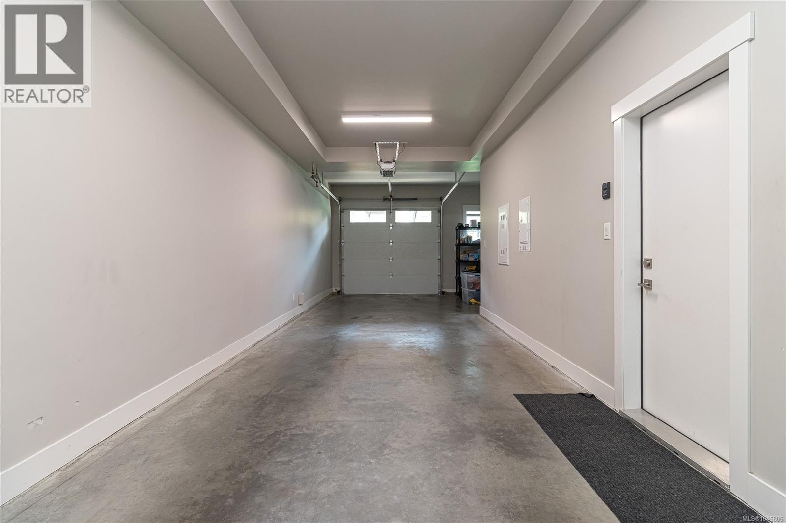 1231 Flint Ave - Image 30