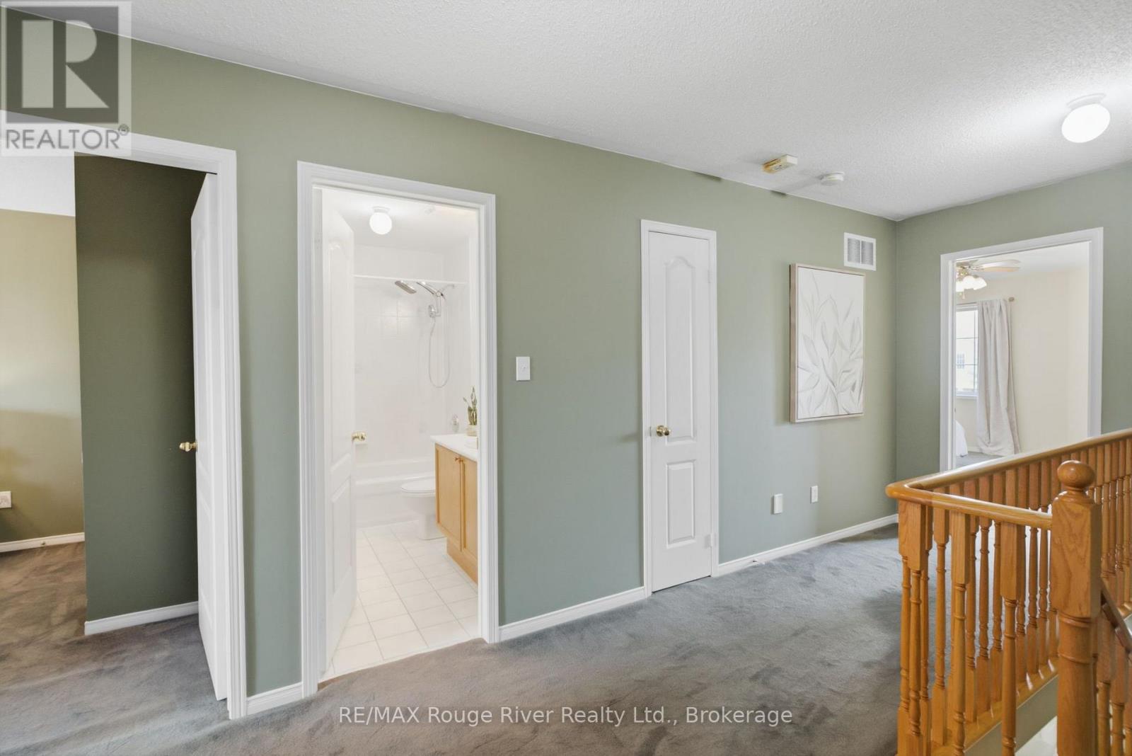 16 PLANTATION COURT - 18