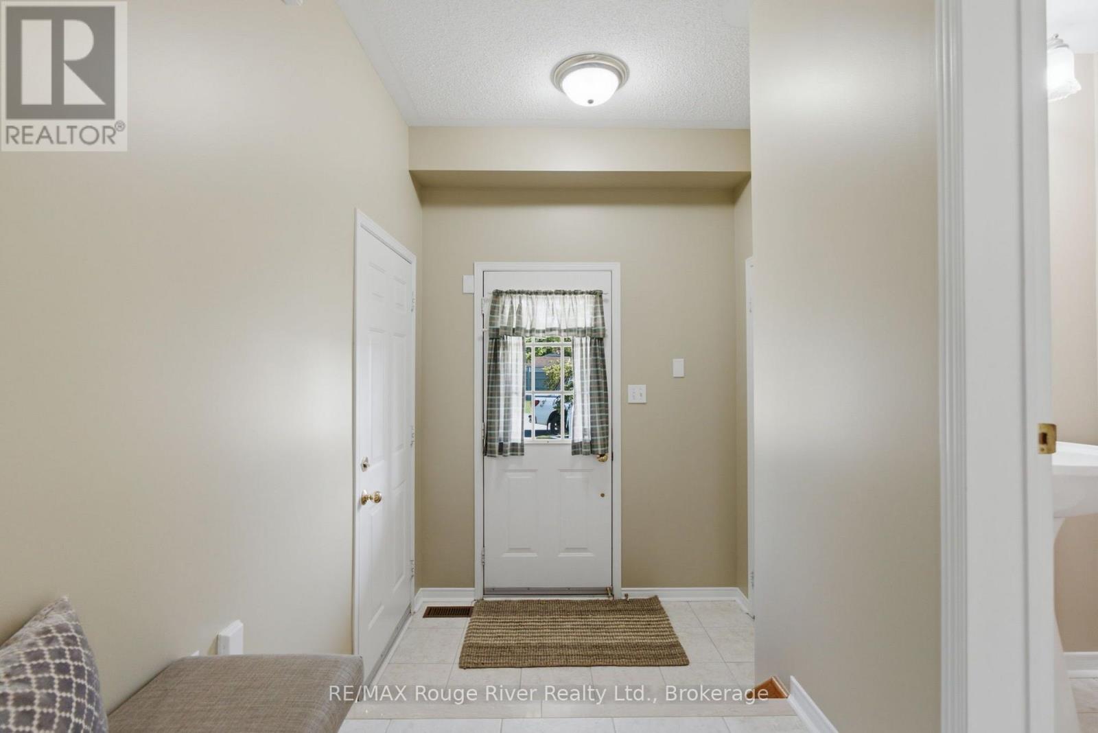 16 PLANTATION COURT - Image 6