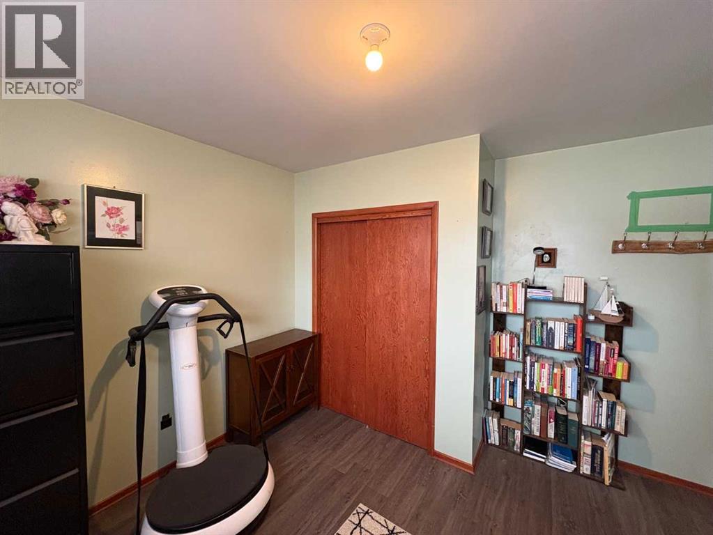4812 47 Avenue - Photo 24