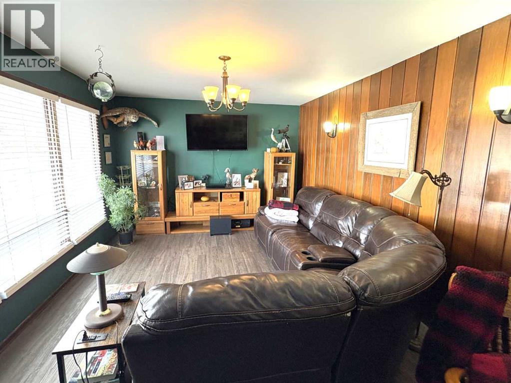 4812 47 Avenue - Photo 18