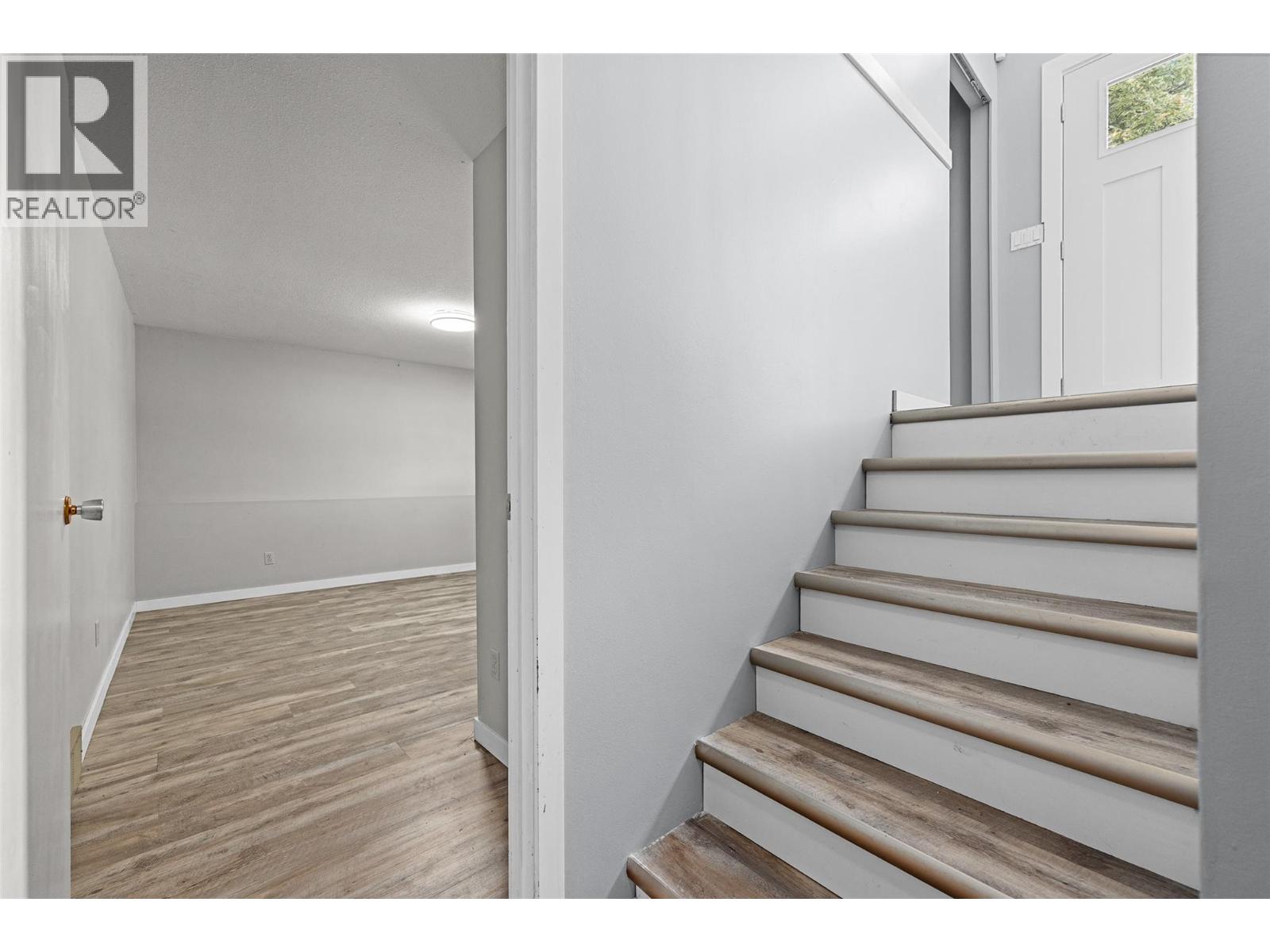 420 Hillaby Avenue - 26