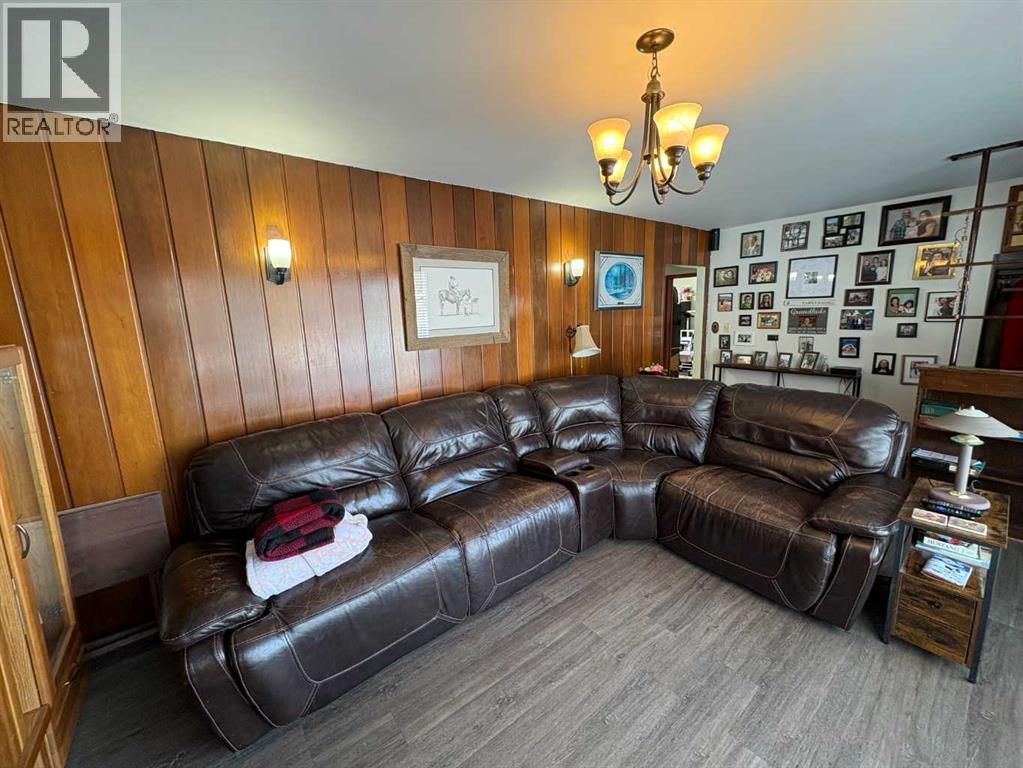 4812 47 Avenue - Photo 19